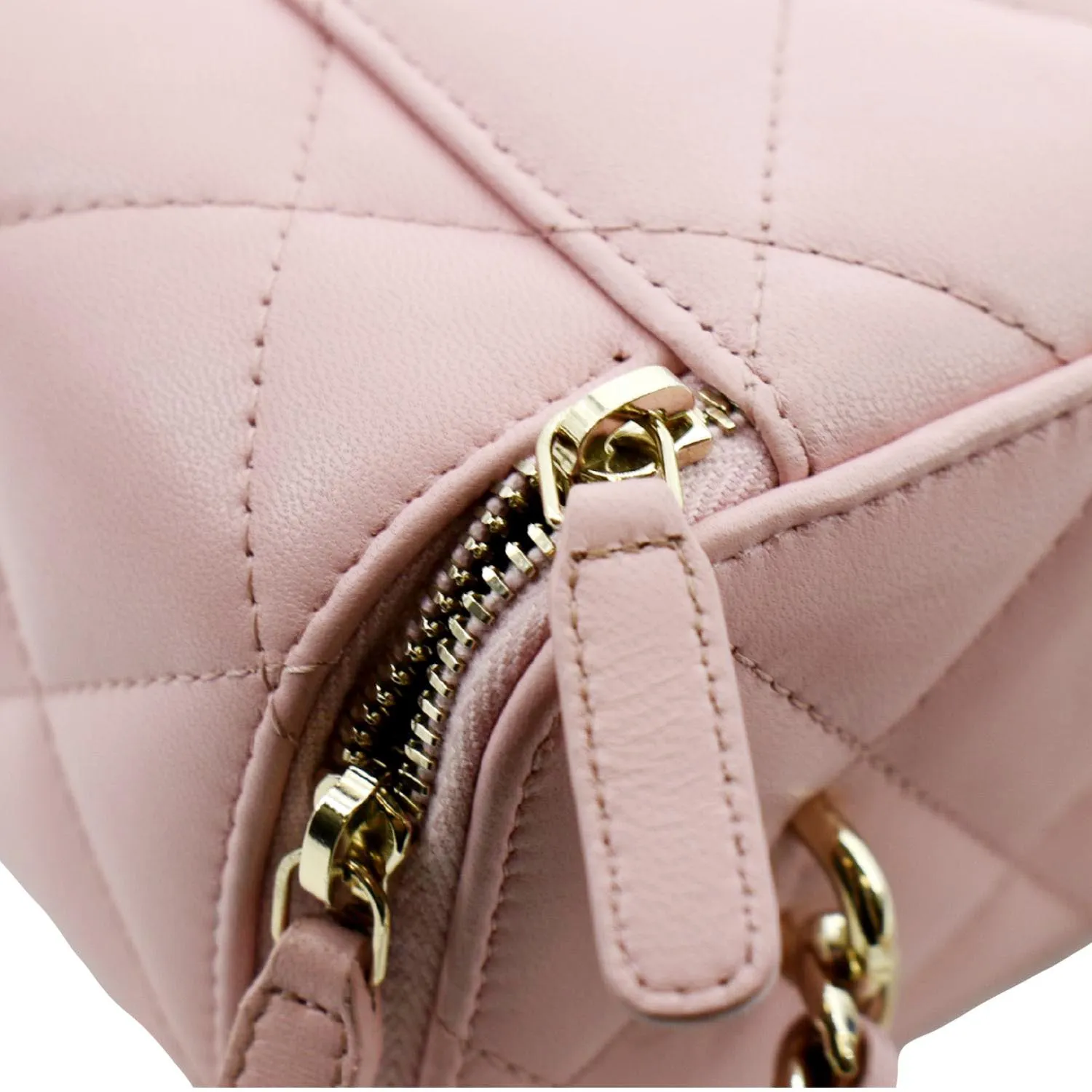 CL Resin Elegant Chain Vanity Case Quilted Leather Shoulder Bag Pink