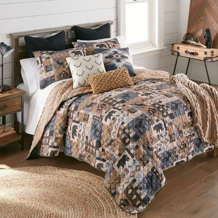 Kila Lightweight Quilted Bedding Set - King
