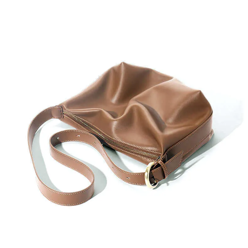 Soft Leather Shoulder Bag – Stylish & Versatile Everyday Accessory