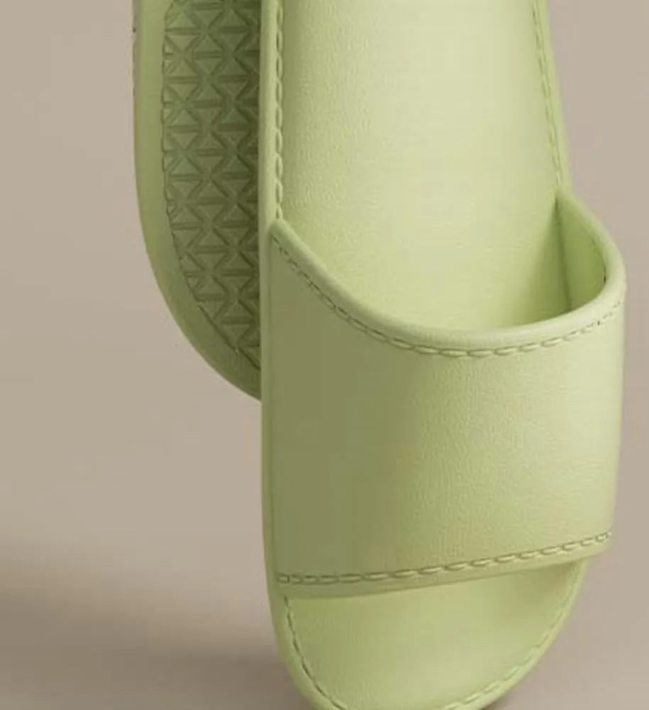 Travel Slippers for Women and Men Foldable Portable Slides Sandals Soft Lightweight Non-Slip Hotel Spa Slippers Bathroom Shower Shoes