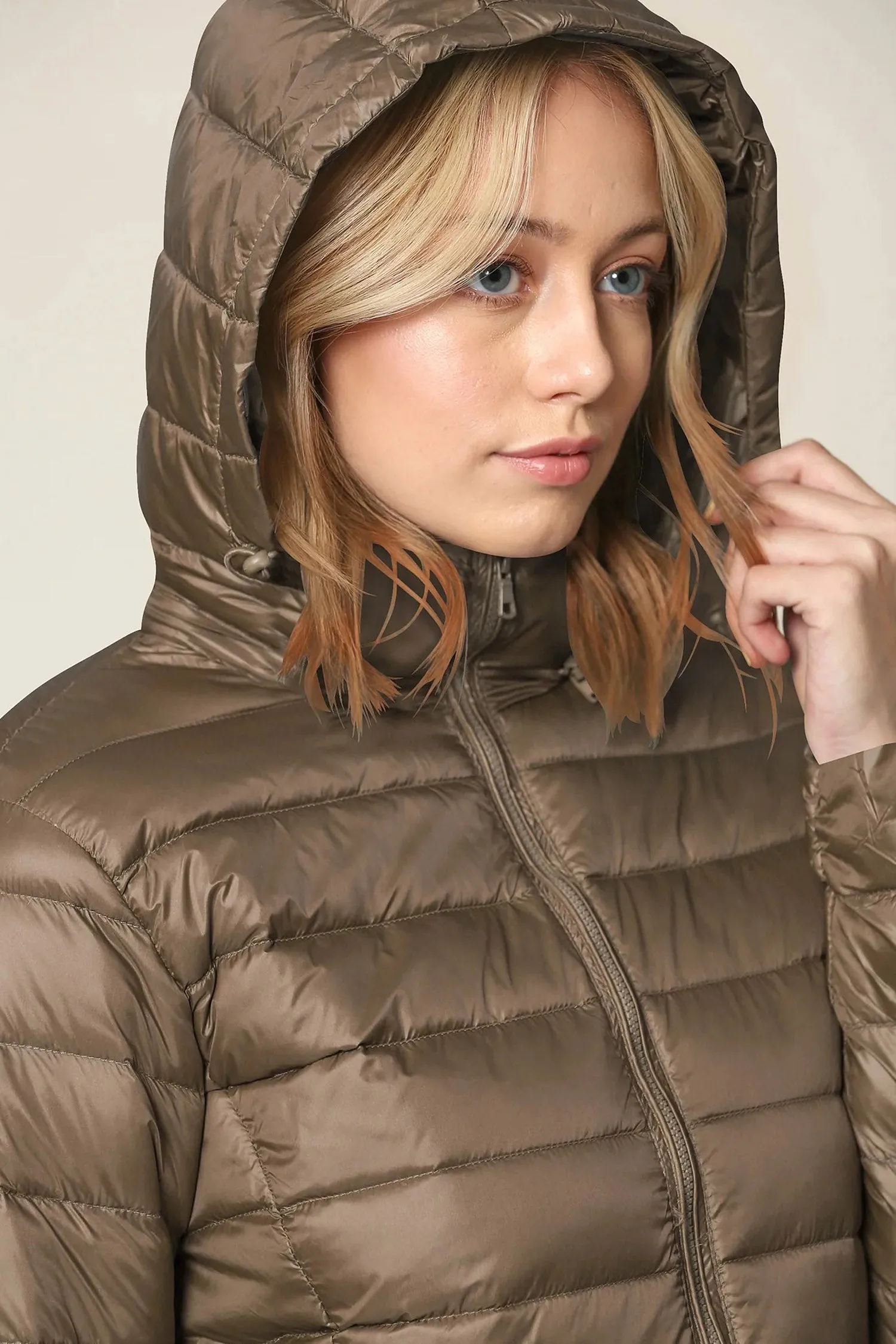 Women's Essential Ultra Light Weight Packable Down Jacket